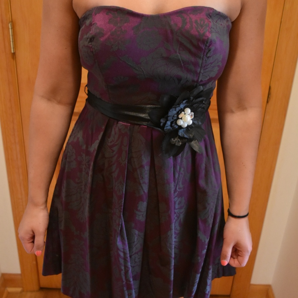 Knee length coctail dress